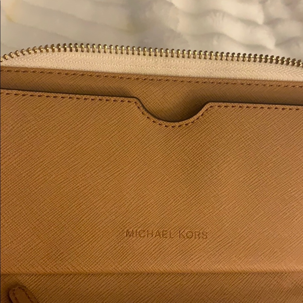 Wallet - Picture 2 of 3